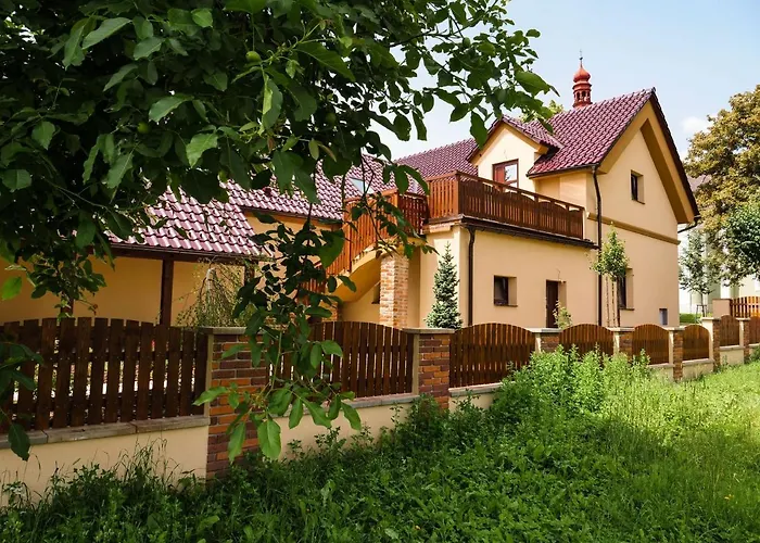 Apartmanovy Dum 13 Rodinny Seč Foto