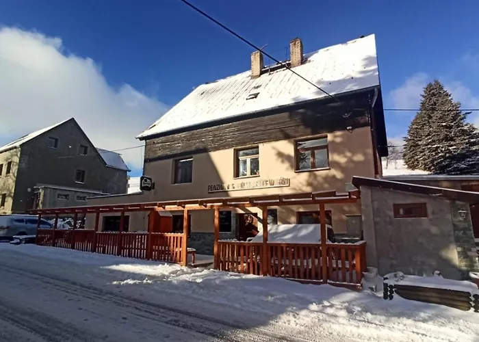 Penzion A Restaurace V Haji Loučná pod Klínovcem fotoğrafı