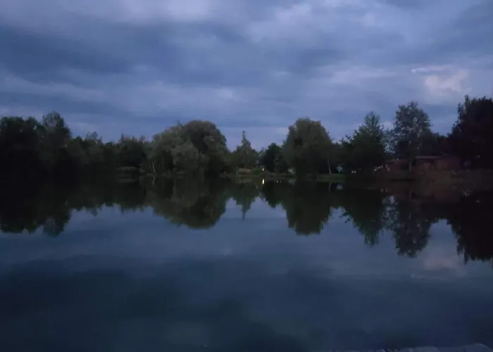 صورة فندق Rokleفي  Kemp Hradec U Kadane