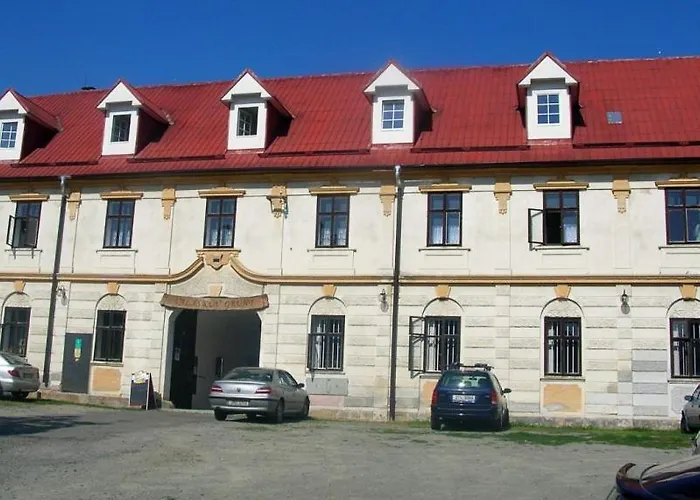 Hotel Valaskuv Grunt Bouzov Foto