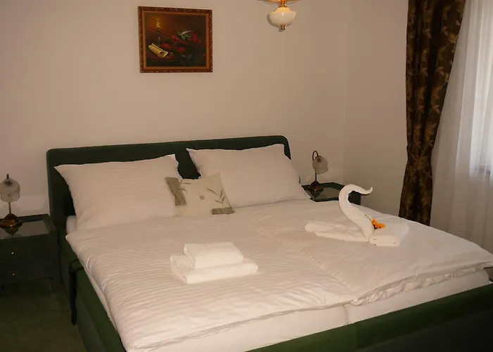 Hotel Zamecek Pod Hradem Stary Jicin 111 photo