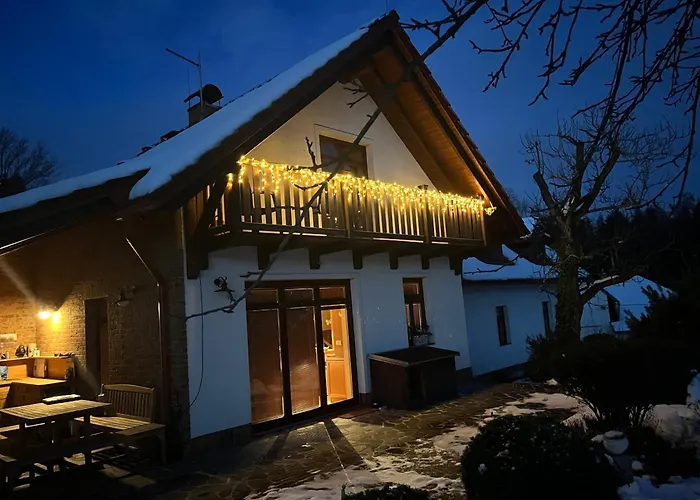 Villa Dum Amelia S Finskou Saunou Miretice foto