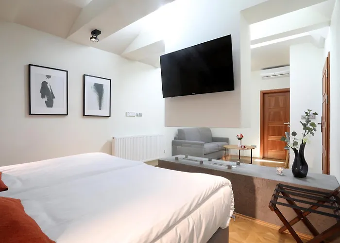 Hotel Pod Vezi Straznice photo