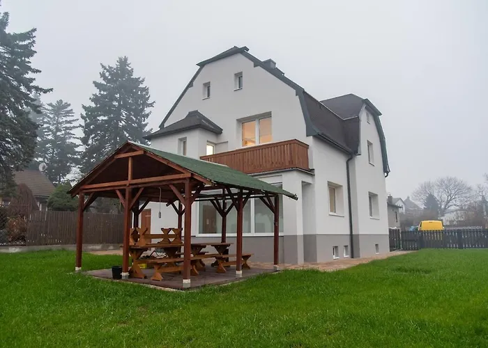 Dum K Pronajmu, 16 Osob Villa Horni Jiretin foto