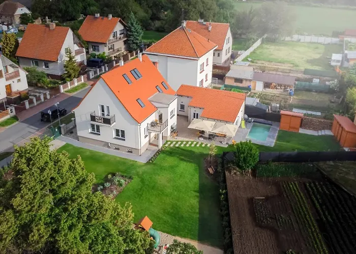 Budyne nad Ohri Mezidomi 아파트 사진