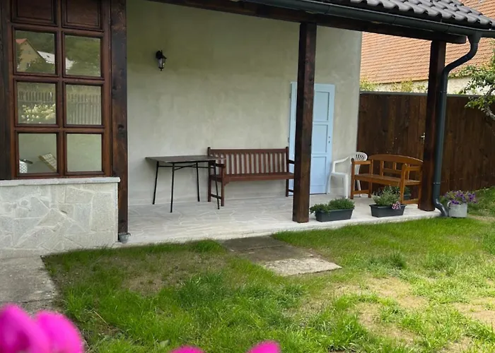 Chalupa Na Konci Sveta Svetla Studenaの写真