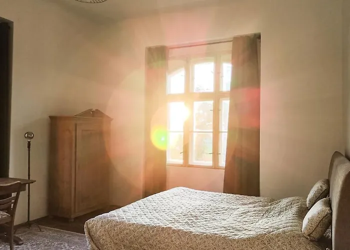 Villa Lobkovice: Gemuetliches Gaestehaus Am Schloss Neratovice 사진