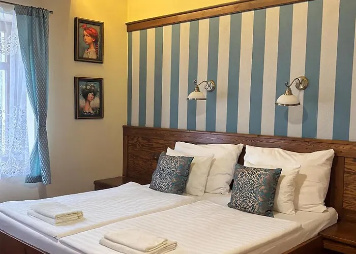 Hotel Galerie 拉贝河畔罗乌德尼采照片