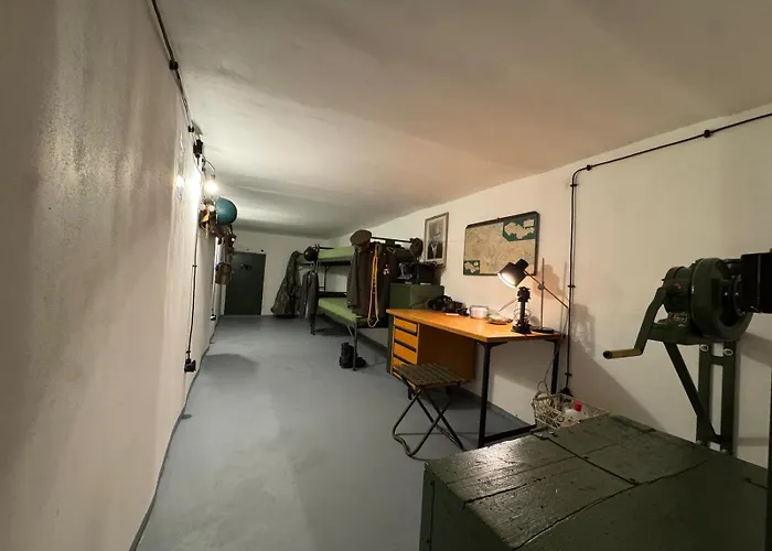 Protiatomový bunkr na Šternberském dvoře Klaster fotorgafie