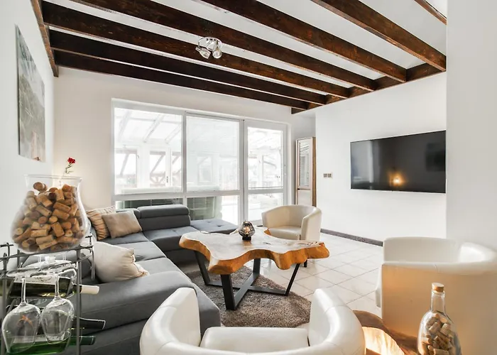 Фото Вилла Stylovy Dum U Vinic S Bazenem Dubnany