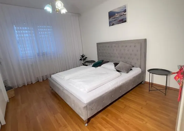 BloviceHouse For Relaxation - Hot Tub And Grill公寓照片