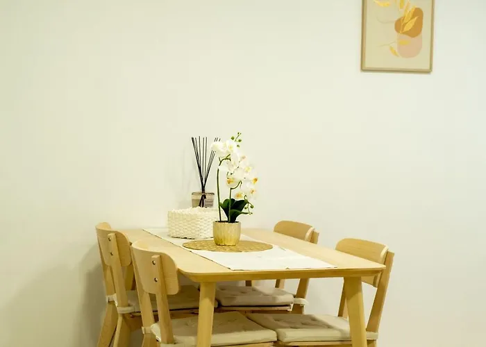 Photo de Apartments Kolin II & Penzion Navara