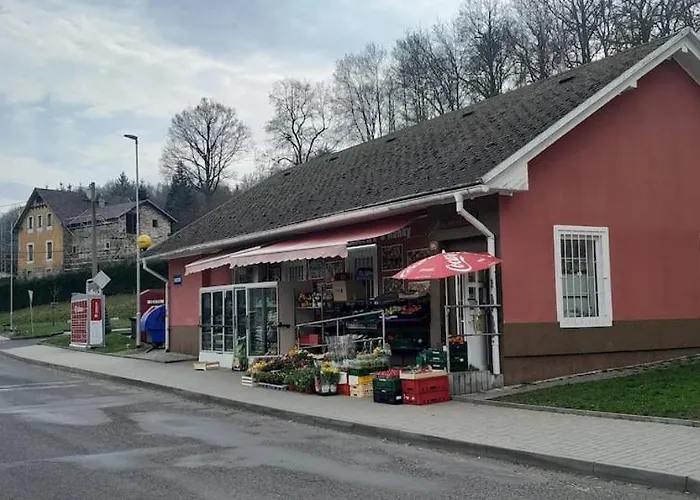 Loket- Like At Home - Park, Castle, Amphitheater, Karlovy Vary Foto