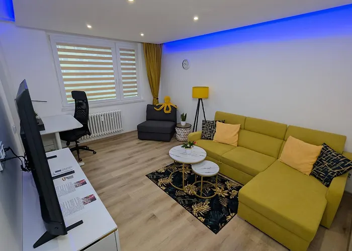 Фото Cool Apartment Зноймо