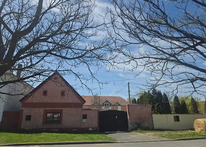 صورة Apartman Na Statku Nh Stables Nyrany