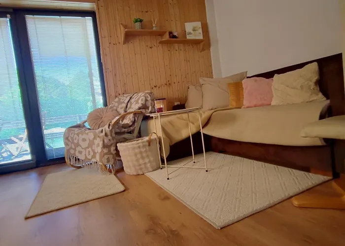 Chata S Vyhledem A Sumici Rekou A Bazenem Sentice zdjęcie