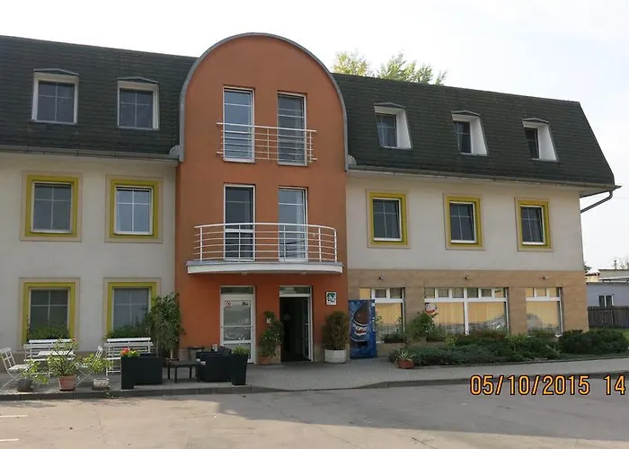 Hotel Ned Hockey Nymburk photo