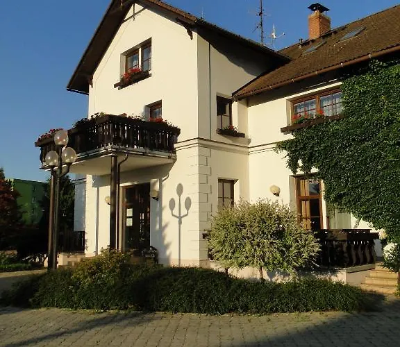 Villa Zerotin Penzion Bed & Breakfast Velke Losiny photo