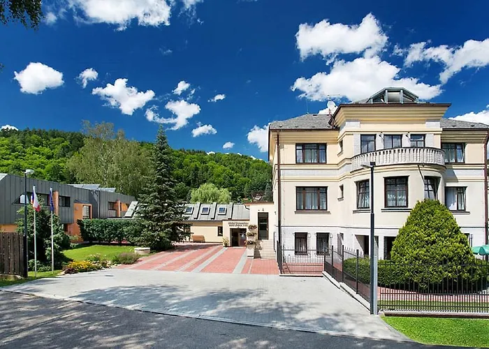 Letni Pobyt Na Hotelu Samechov V Posazavi Chocerady photo