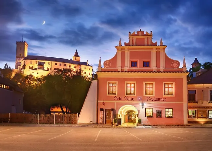 Hotel Ruze Rozmberk Nad Vltavou photo