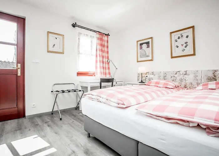 Hotel Dvur Hoffmeister Velke Cicovice photo