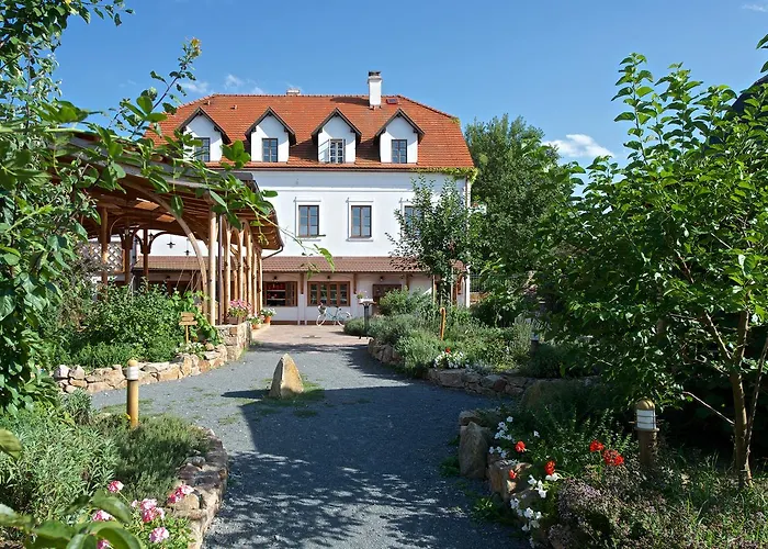 Babiccina Zahrada Penzion & Restaurant Průhonice zdjęcie